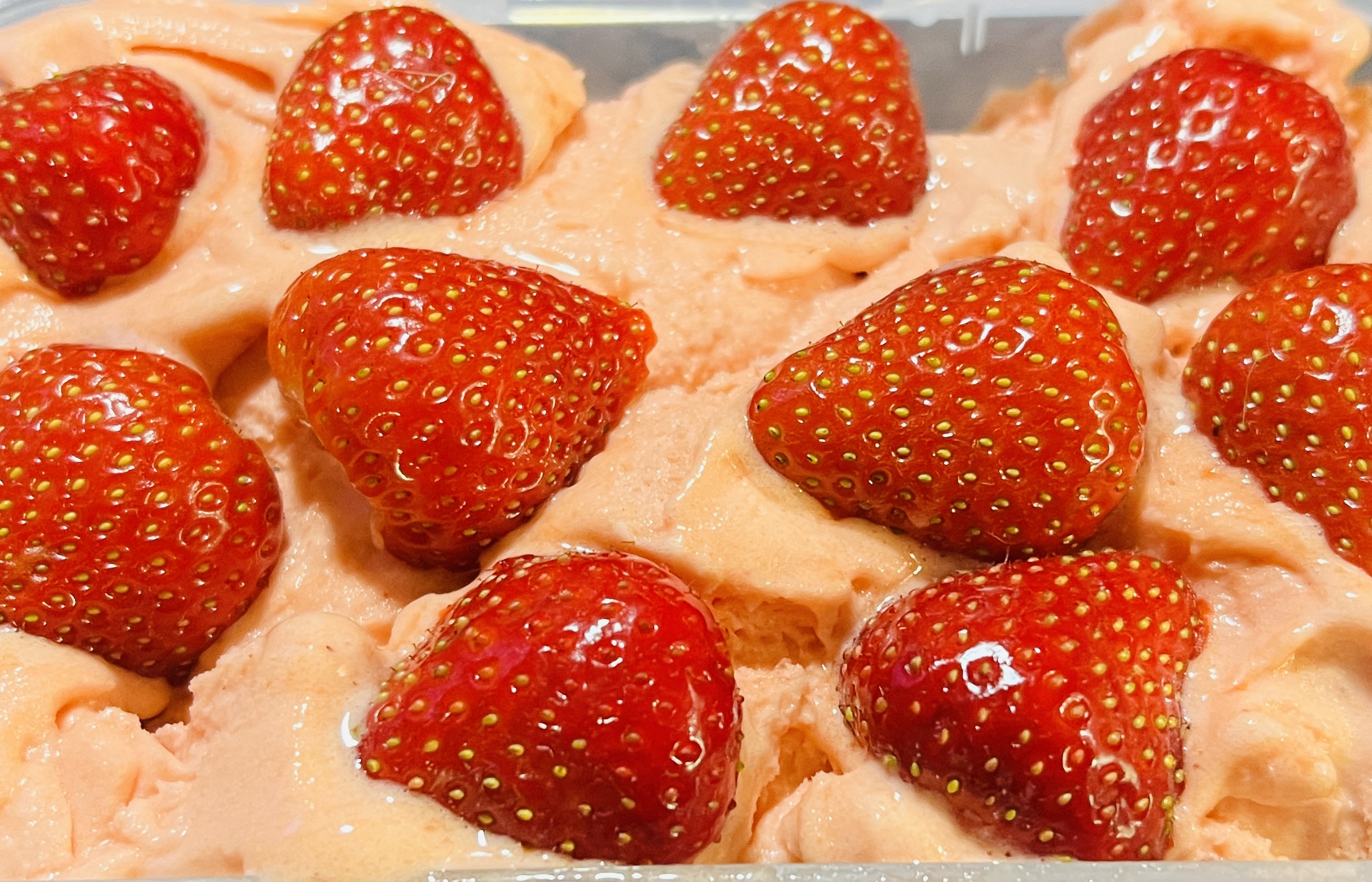 Erdbeer-Limetten-Eis, die süßsaure Versuchung